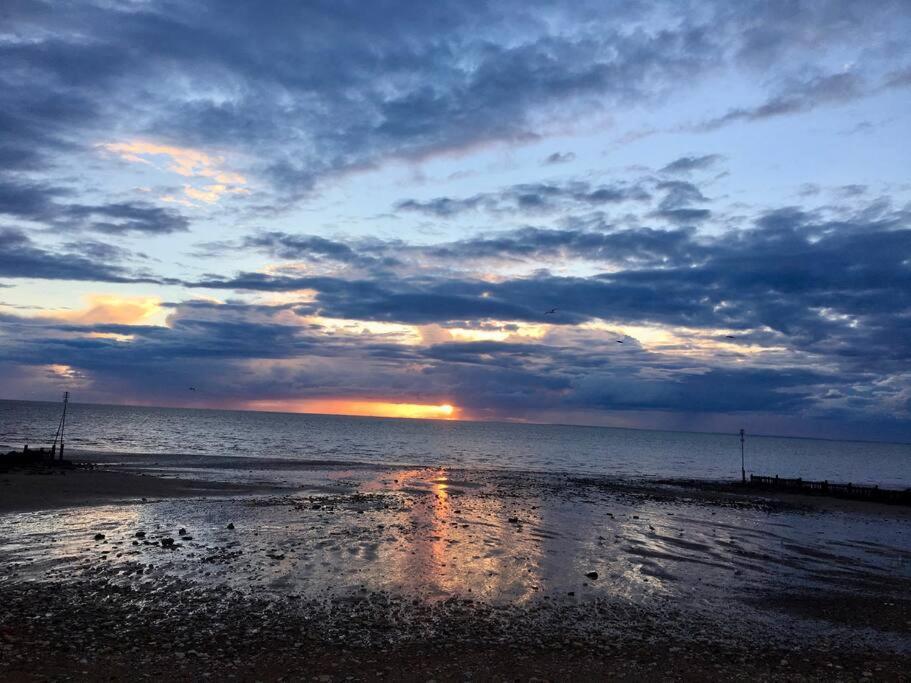 Entire Cosy Bungalow Close To Beach Heacham Esterno foto